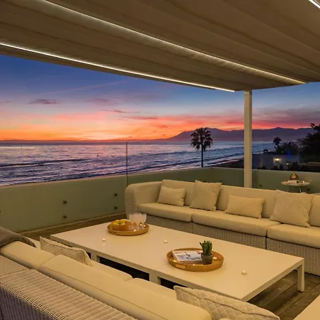 Frontline 6 Bdrm Luxury W Access Apartman Marbella