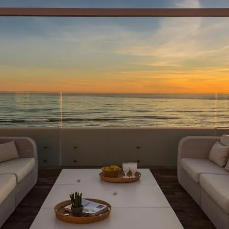 Frontline 6 Bdrm Luxury W Access Apartman Marbella