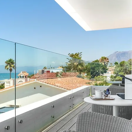 Frontline 6 Bdrm Luxury W Access Apartman *