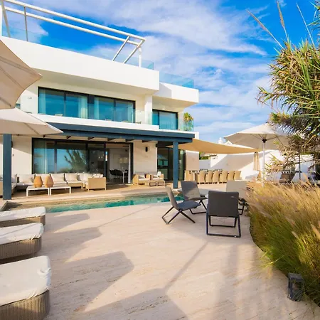 Διαμέρισμα Frontline 6 Bdrm Luxury W Access