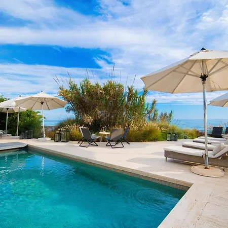 Frontline 6 Bdrm Luxury W Access Lejlighed *