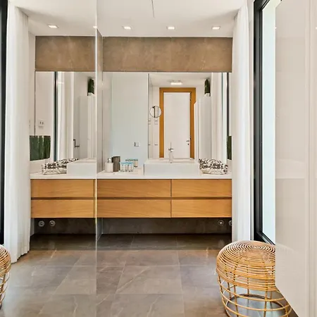 Διαμέρισμα Frontline 6 Bdrm Luxury W Access Μαρμπέλλα