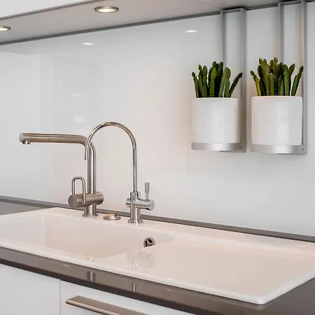 Frontline 6 Bdrm Luxury W Access Μαρμπέλλα