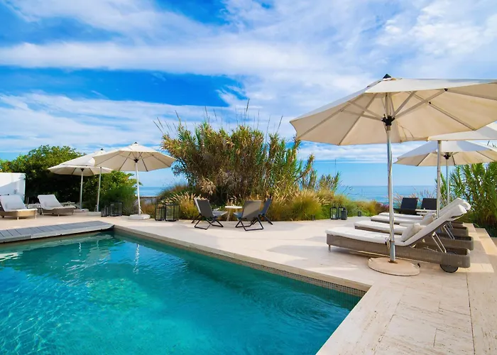 Frontline 6 Bdrm Luxury W Access Appartement *