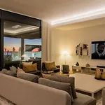 Appartement Frontline 6 Bdrm Luxury W Access *
