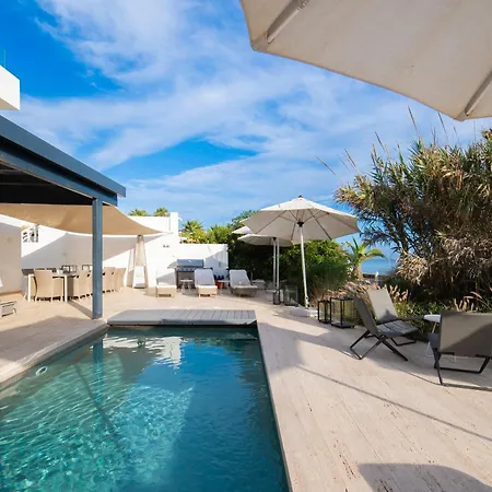 Frontline 6 Bdrm Luxury W Access アパート マルベーリャ